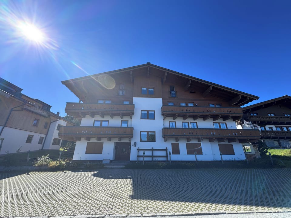 Apartment in country style with mountain view and close to the slopes Apartment in Salzburgerland