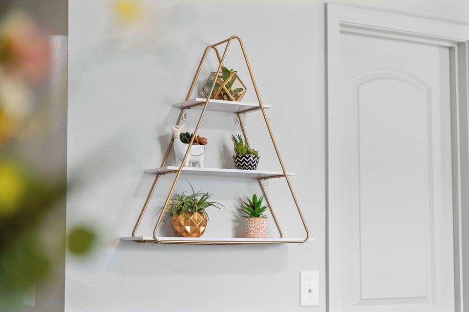 Little touches make this space feel like home!