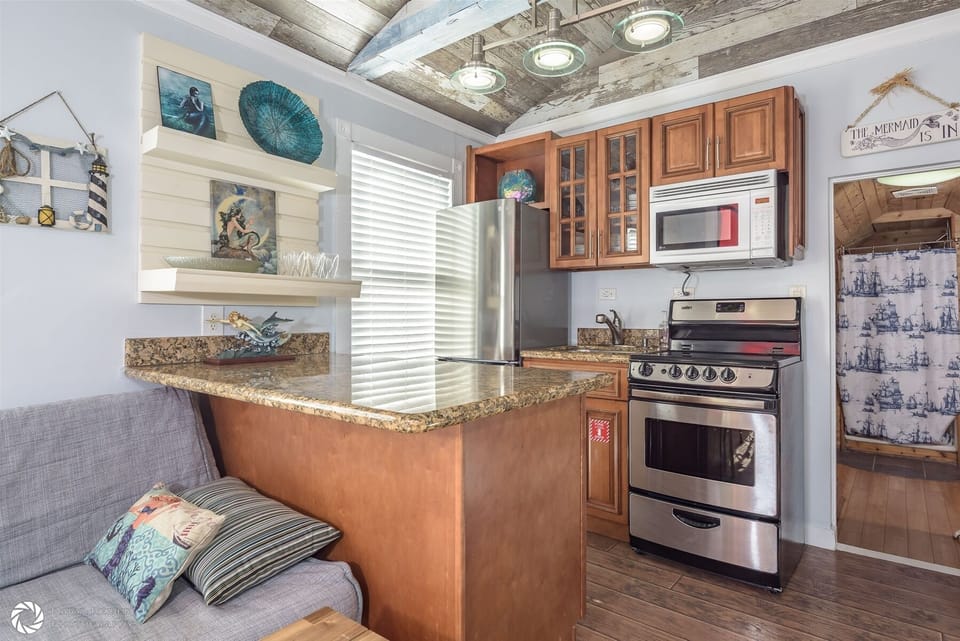 Mermaid-Cottage 1: Kitchen