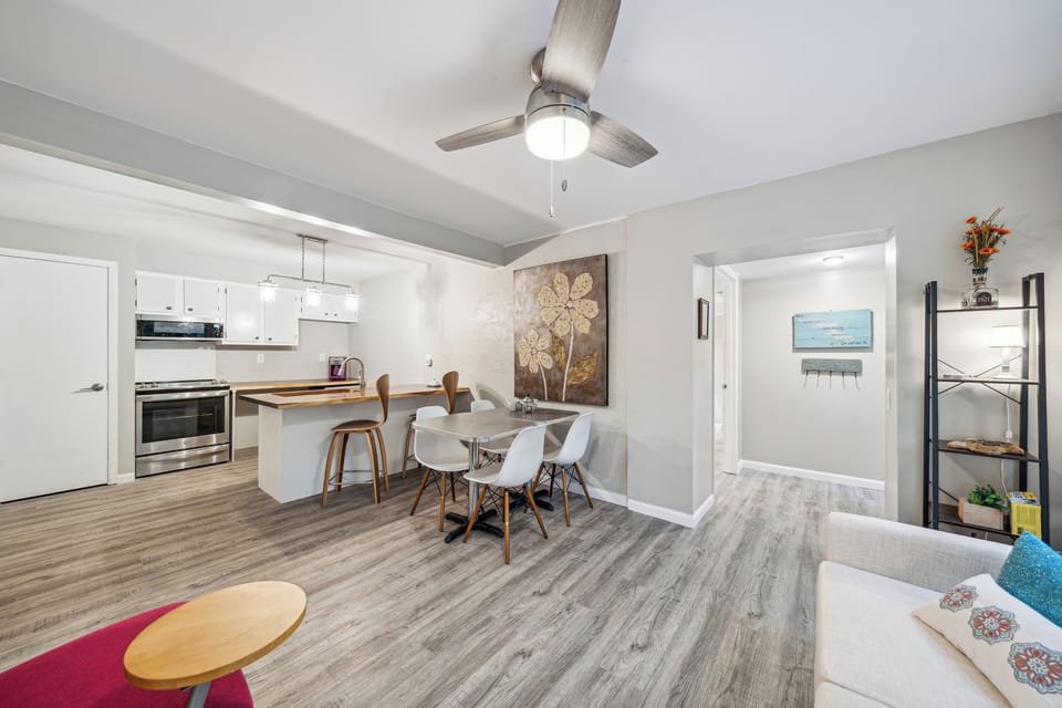 Morning Glory has a "coffee shop style" common area with  a cozy love seat, funky desk chair and dining areas.