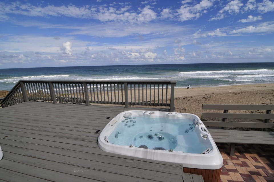 Hot tub