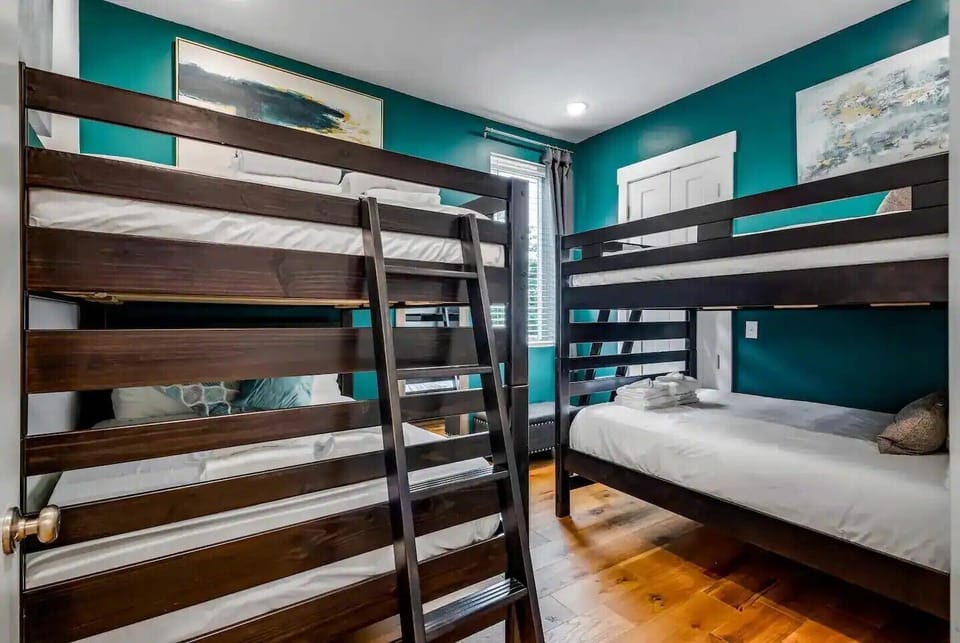2 Full Bunkbed sets