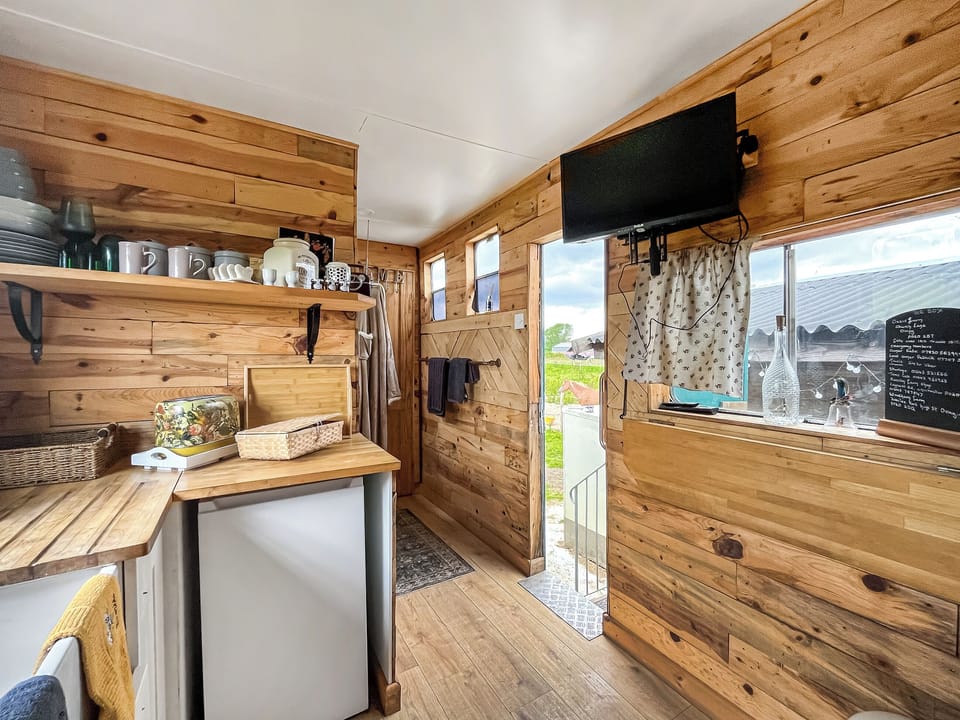 Open plan living space | The BoxOasis Farm, Fareham