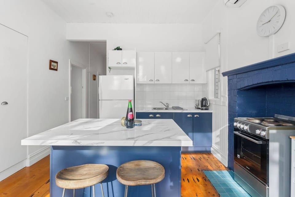 A light-filled and artistic kitchen awaits those ready to experiment with flavours. 