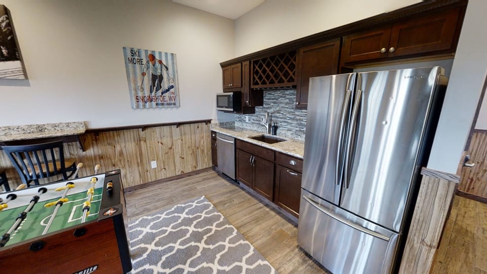 Indoors, Home Decor, Refrigerator, Kitchen, Microwave