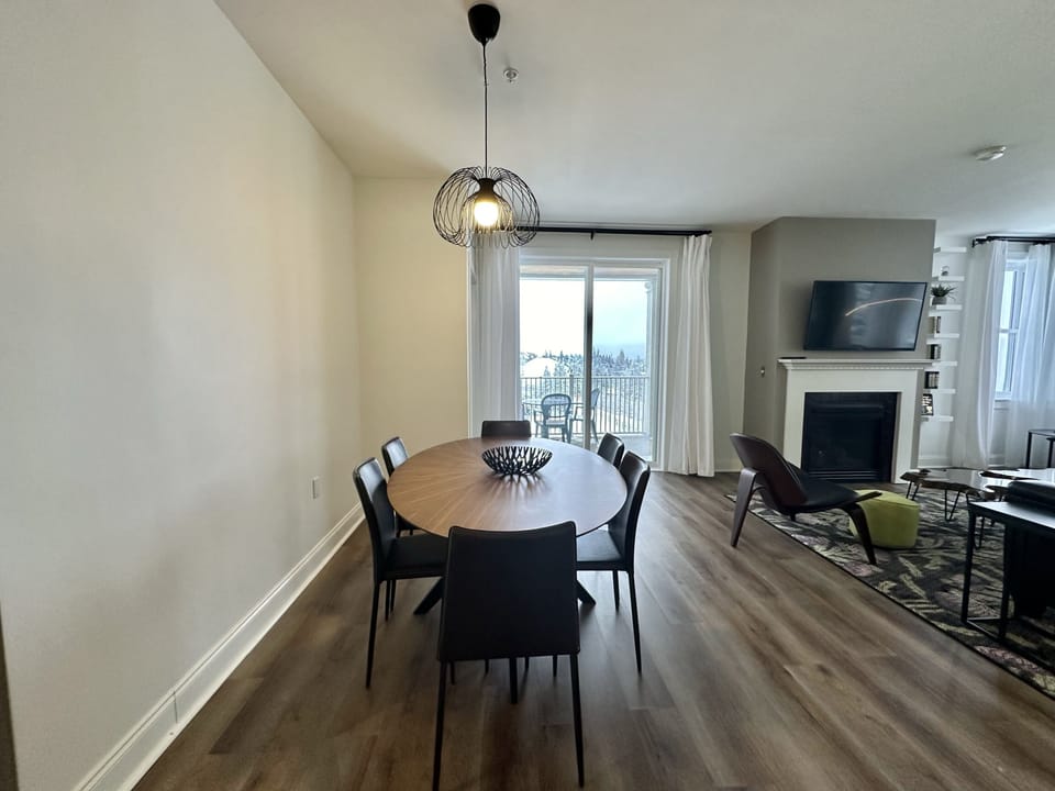 Dining Room, Dining Table, Furniture, Indoors, Table
