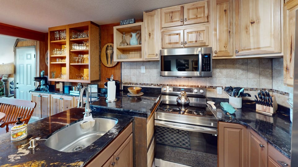 Indoors, Kitchen, Microwave, Oven, Sink