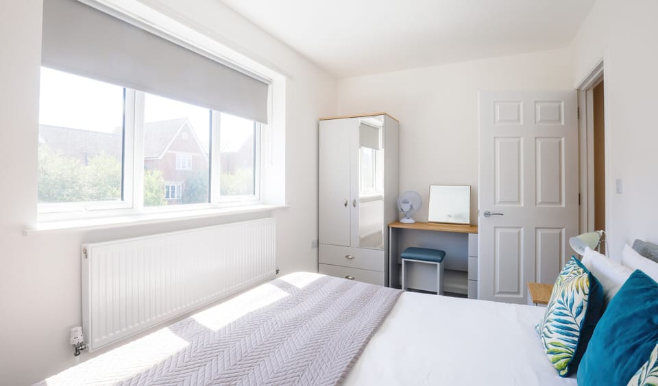 Superking bed or twin bed option