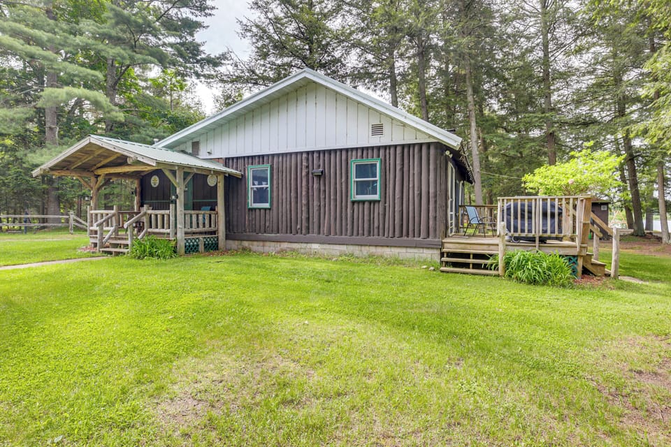 Eagle River Vacation Rental | 2BR | 1BA | 900 Sq Ft | 3 Steps to Enter