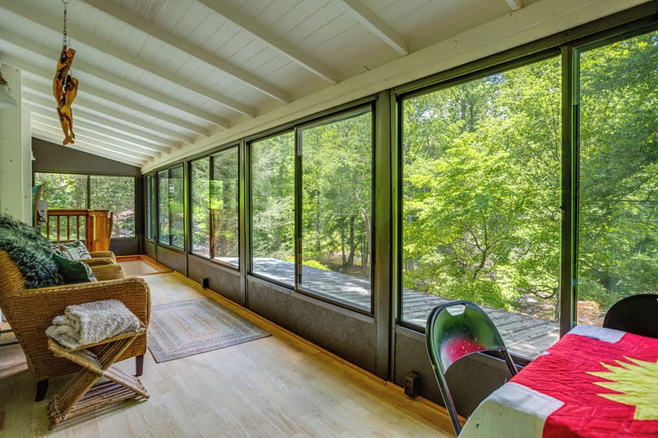 Lower Screened-In Porch