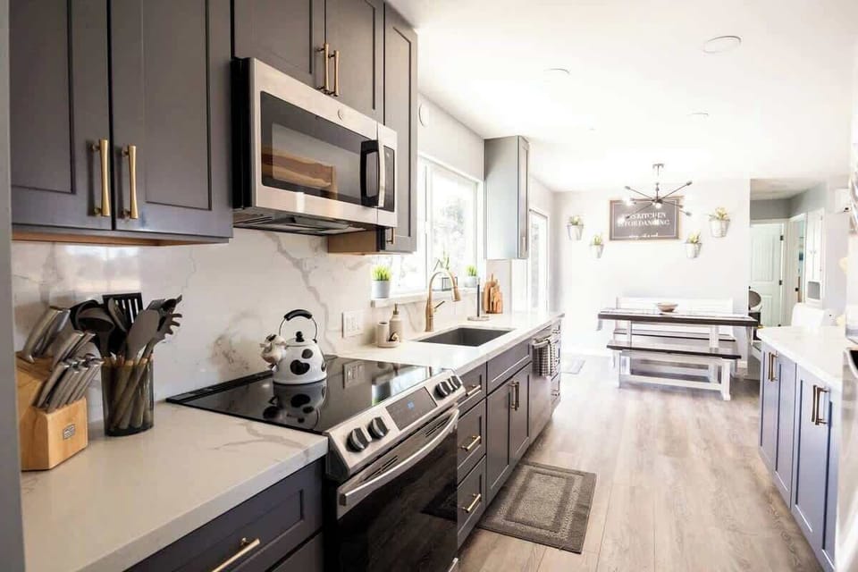 Stainless steal appliances in the kitchen. 