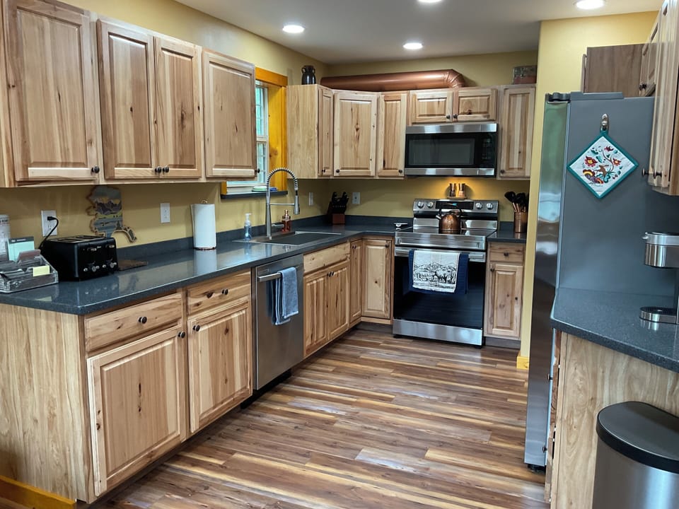 Lower kitchen