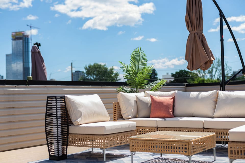 Private Large Rooftop with Amazing skyline views
