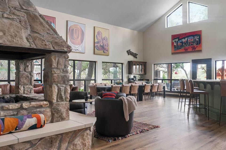 The Gathering Main House is designed for family gatherings, friend getaways, retreats, and other celebrations.