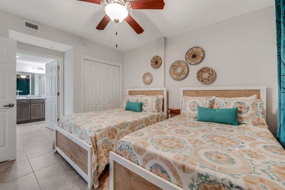 3rd bedroom connects to the guest bathroom