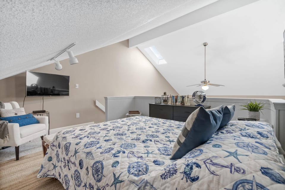 HVAC Vent Right By Bed!