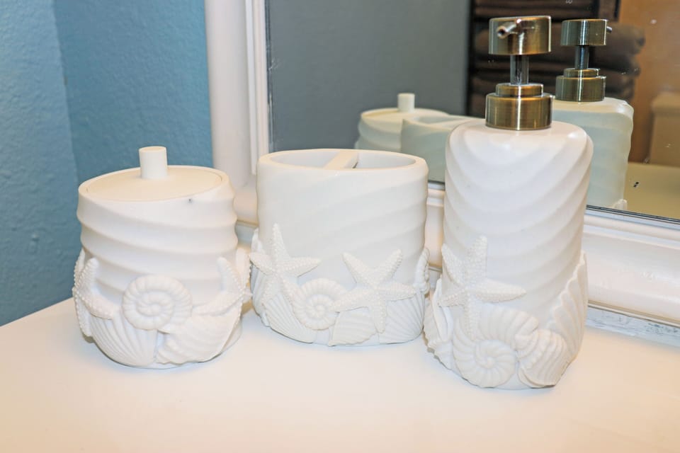 Bathroom amenities