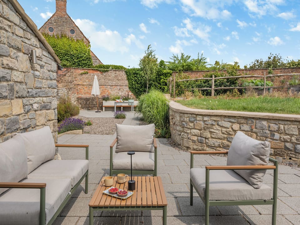 Sitting-out-area | The Pennings, Middlezoy, near Bridgwater