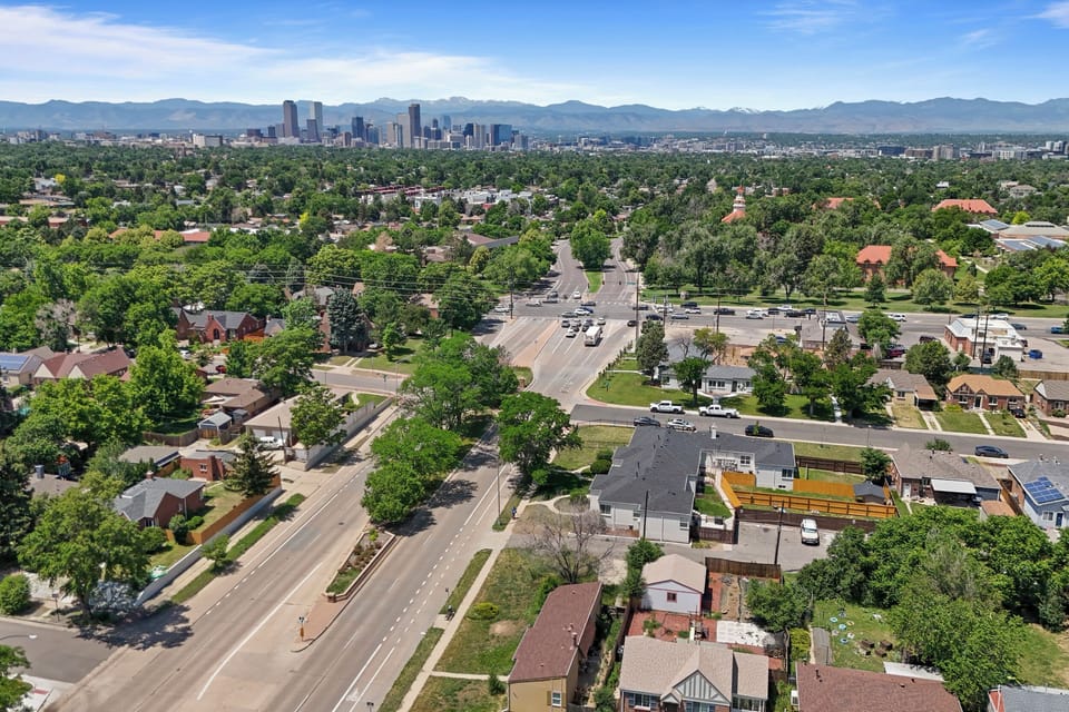 Minutes from major hospitals, parks, and downtown denver!