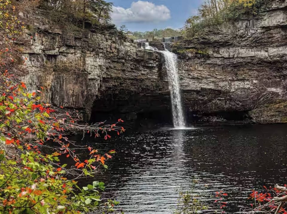 DeSoto Falls – 20 minutes drive. A favorite local spot for hiking and picnicking. Follow the Pink Trail to the base of the 104-foot waterfall — it’s stunning year-round, and you can even take a dip in the pool below on warm days.