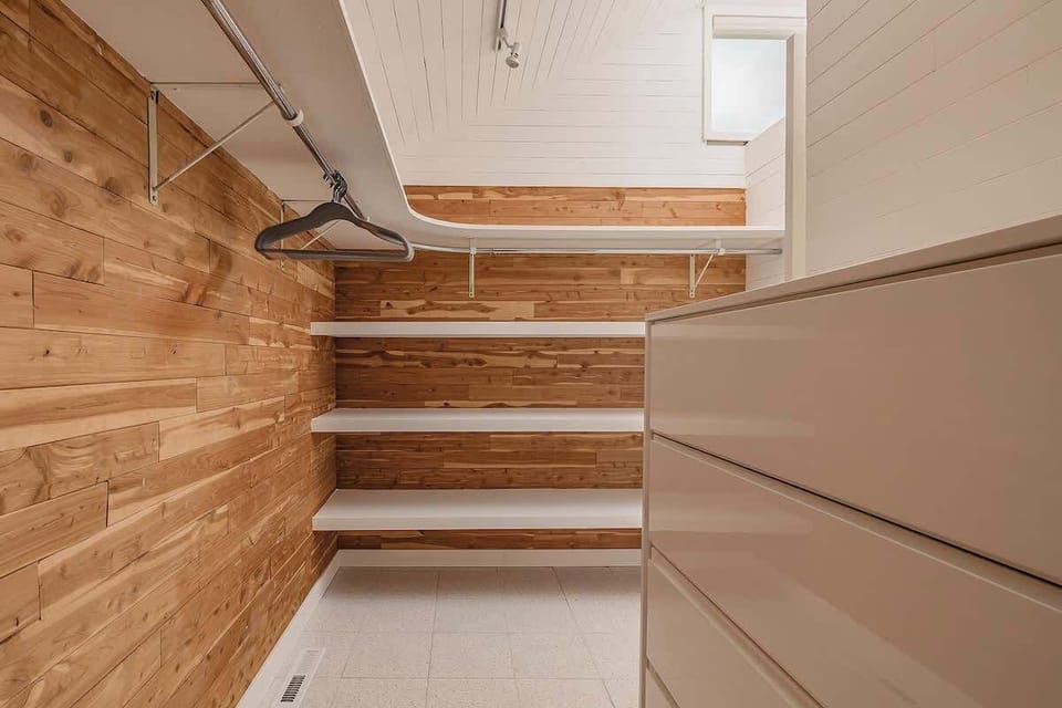 Master bedroom walk in closet