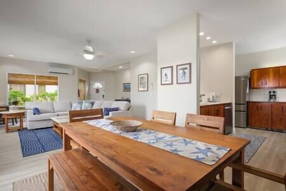 Dining area (1)