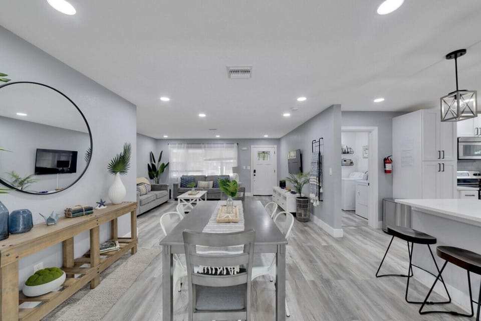 Dining Area with Bar Seating