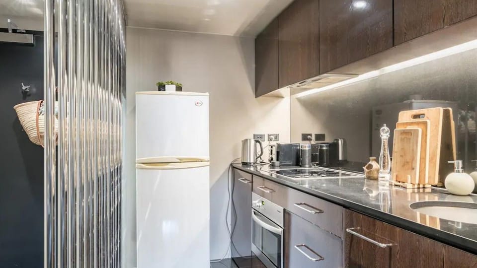 Cook in style with state-of-the-art Miele appliances.