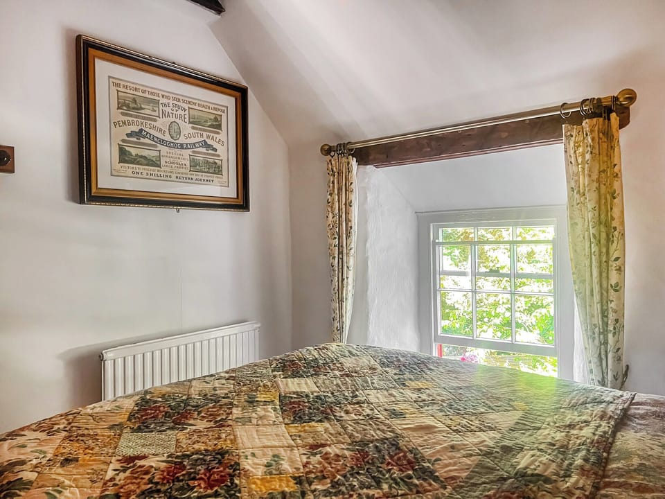 Double bedroom | Monthly Tutor&rsquo;s Cottage, Fishguard