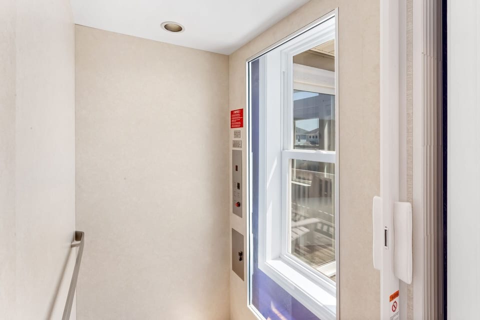 The Elevator offers easy access between the floors.