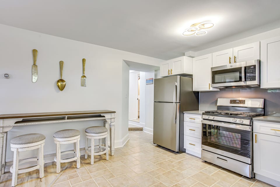 Kitchen | Bar Seating