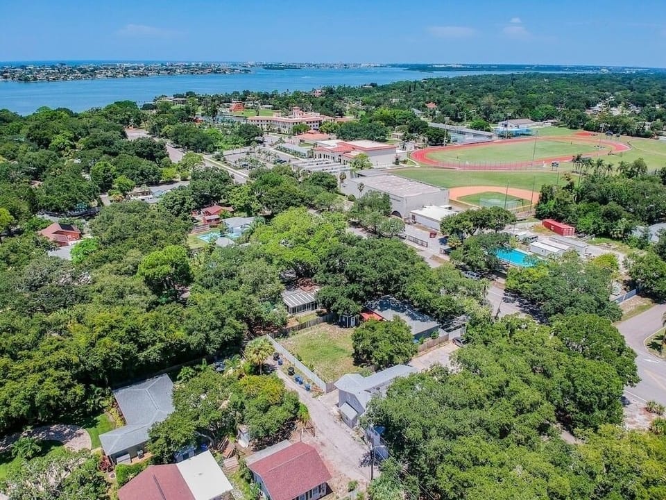 Treasure Island Beach is just 2.5 miles away.