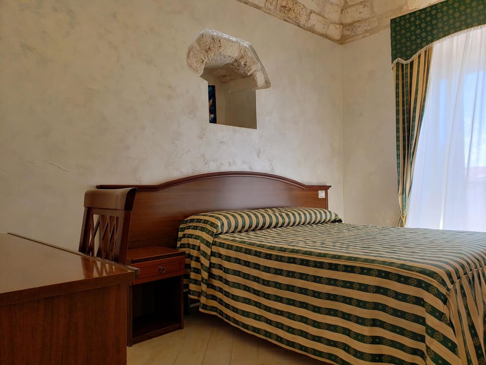 Bedroom Dimora Arco 2 - Affitti Brevi Italia