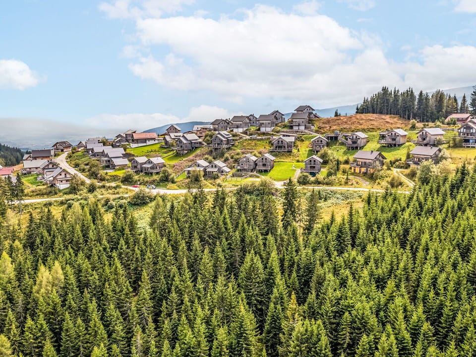 Cloud, Sky, Plant, Plant Community, Ecoregion, Natural Landscape, Highland, Tree, Land Lot, House