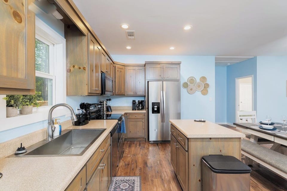 Fully stocked kitchen