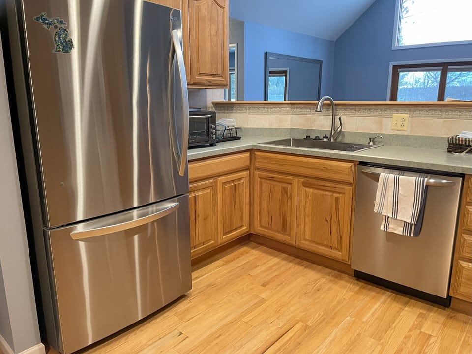 Fully equipped kitchen, everything you need to cook farm to table meals