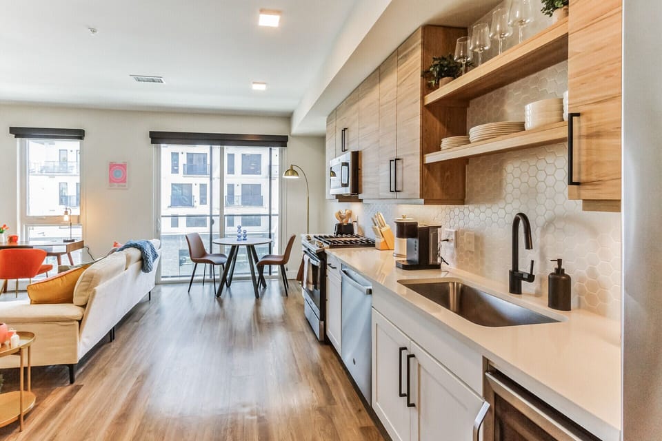 2048x1365 1160 E 18th Ave Denver CO 80218 USA 314 FriApr1220241712920846631