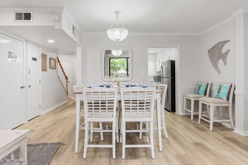 NEW Beautiful 8 seat dining table to enjoy conversation and meals together