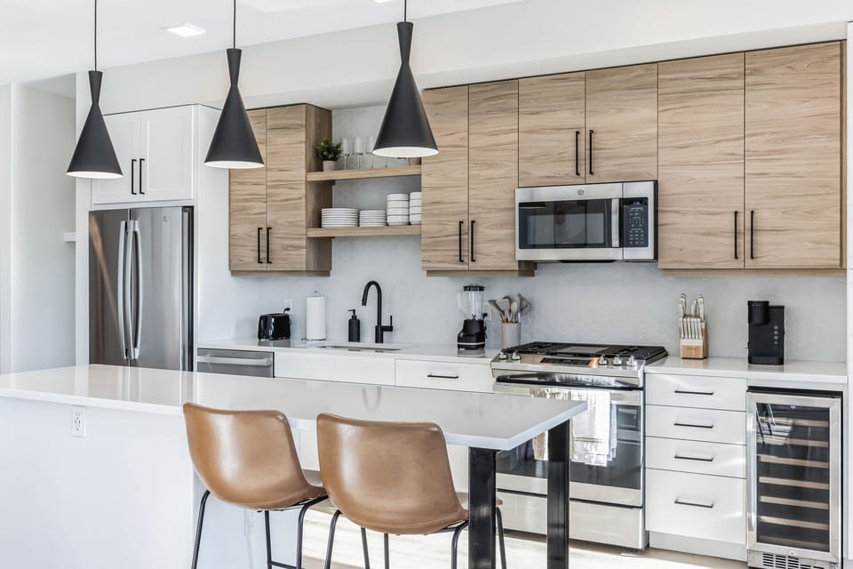 2048x1365 1160 E 18th Ave Denver CO 80218 USA WedMay0820241715157659512