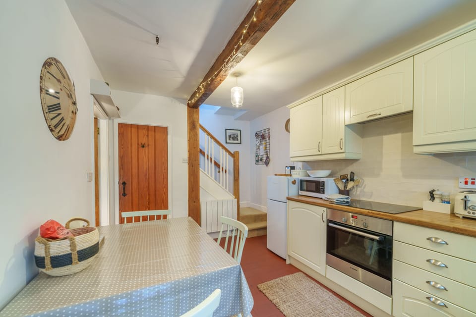 Rose Cottage - Witherslack - Kitchen
