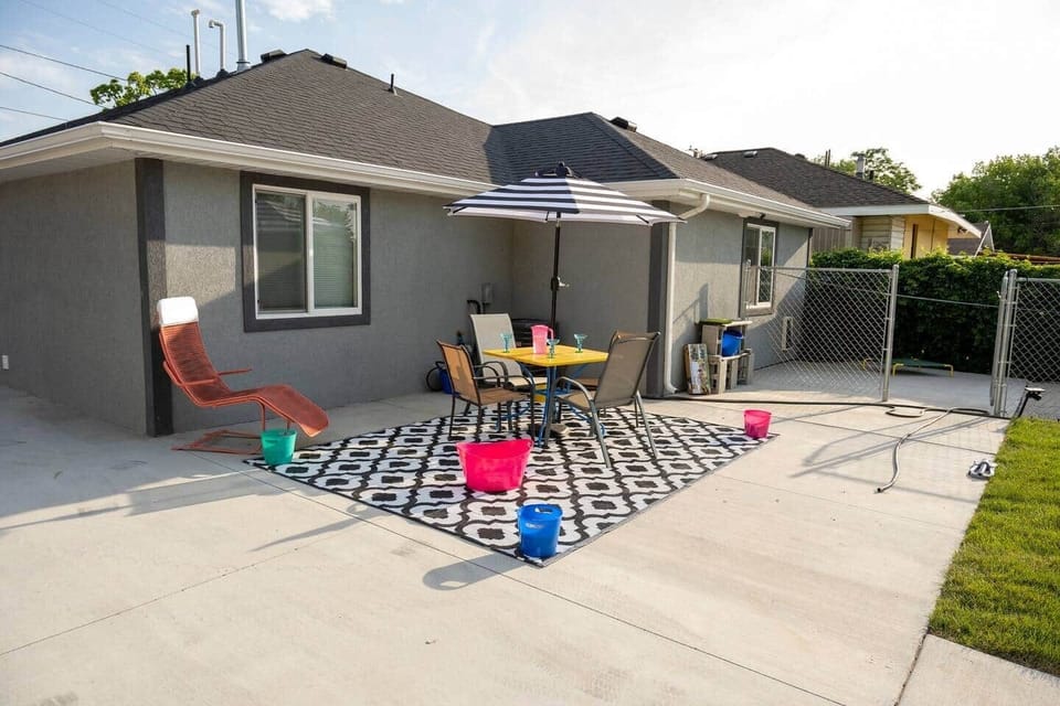 Backyard space, perfect for summer BBQs.