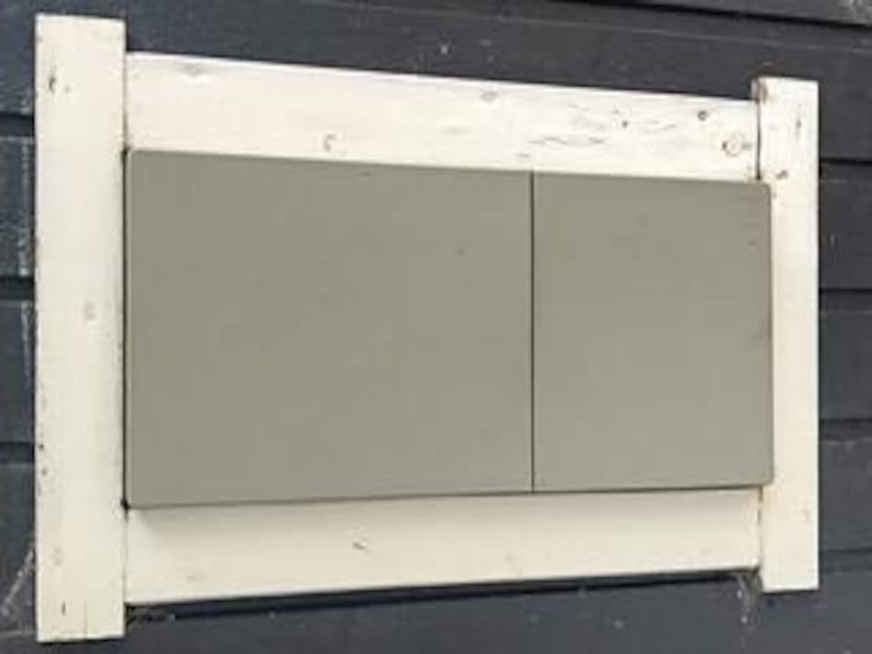 Electricity meter cabinet