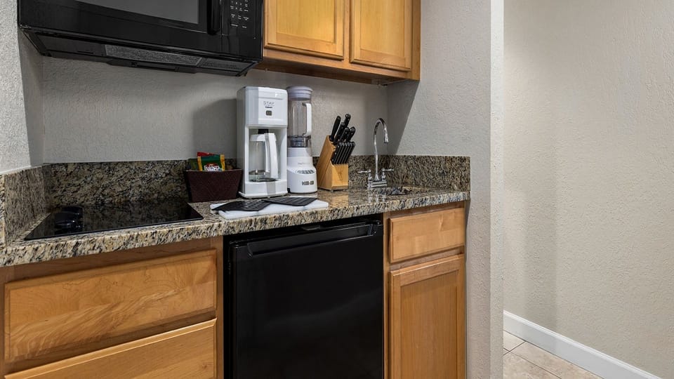 kitchen image