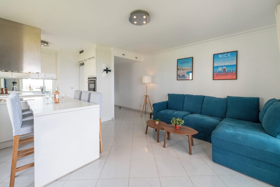 6bdf195e-f5e9-456e-8e03-d7aec5b7e307