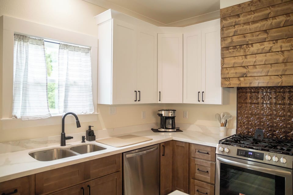 Modern Kitchen 