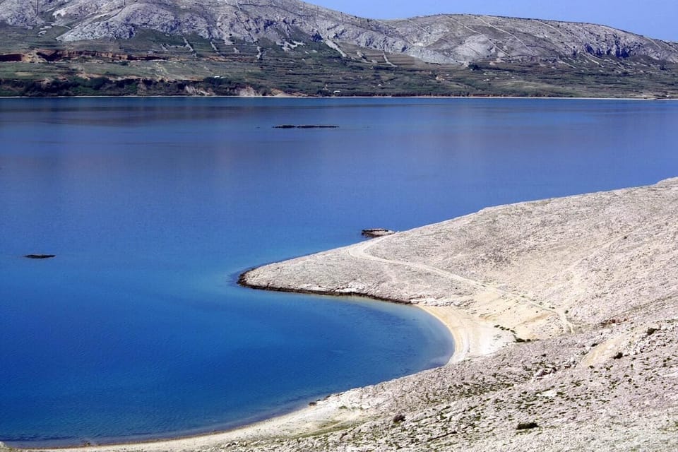 Nearby beaches