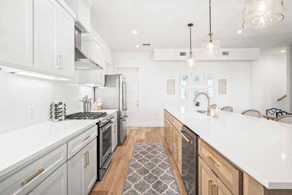 Kitchen, 1st Floor