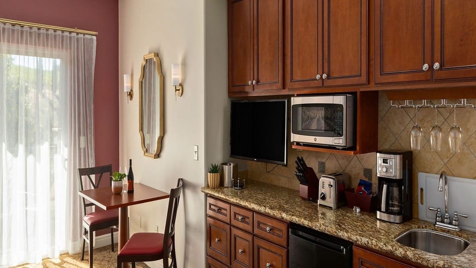 kitchen image