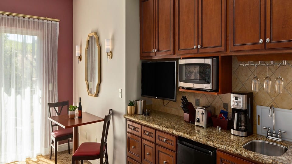 kitchen image