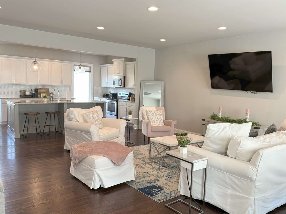 Cozy living area open to Kitchen